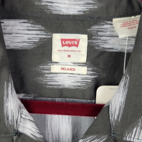 Levi's Shirt Mens Medium Black Relaxed Fit Lightweight Button Up Short Sleeve M - Picture 6 of 13